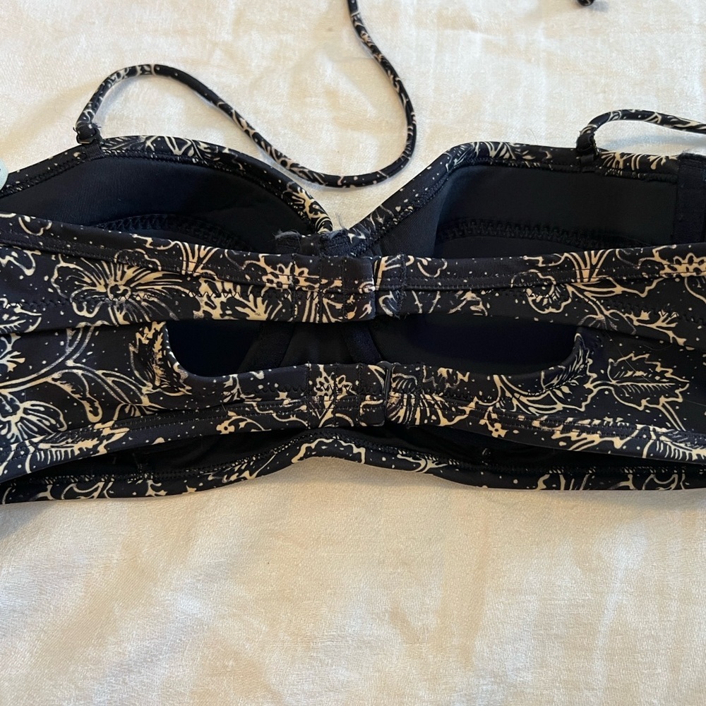 American Eagle Outfitters Black and Cream Bandeau Intimates. Size Med. - Picture 5 of 15